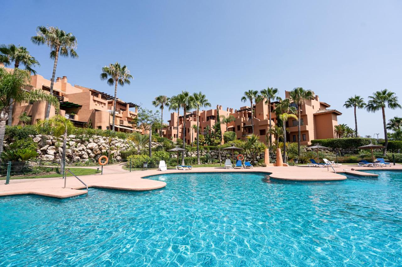 El Sol Sotoserena 2 Bedroom Apartment Estepona Kültér fotó